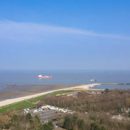 Kurpark-residenz 235 *